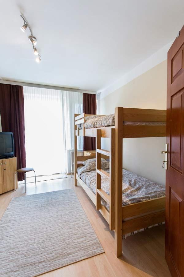 Hostel Day 'N' Night Ni المظهر الخارجي الصورة